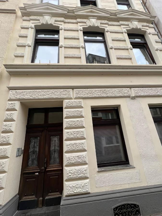 Retro Im Herzen Von Koeln Deutz *