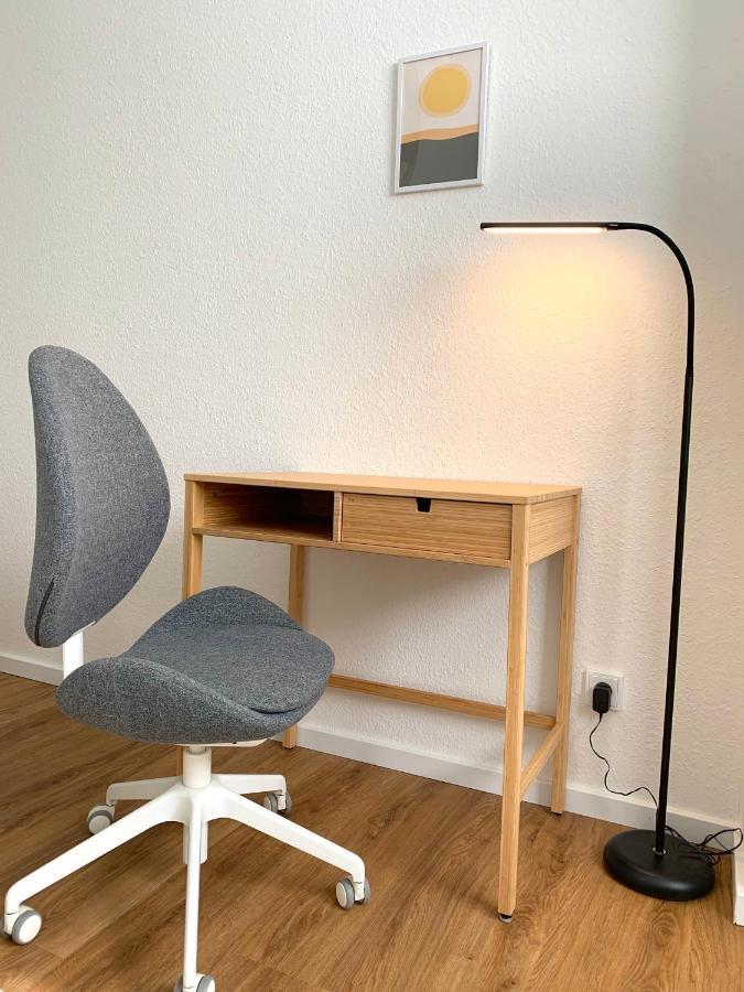 Alles Komplett - 2 Schlafzimmer, Grosse Kueche, Bad * Cologne