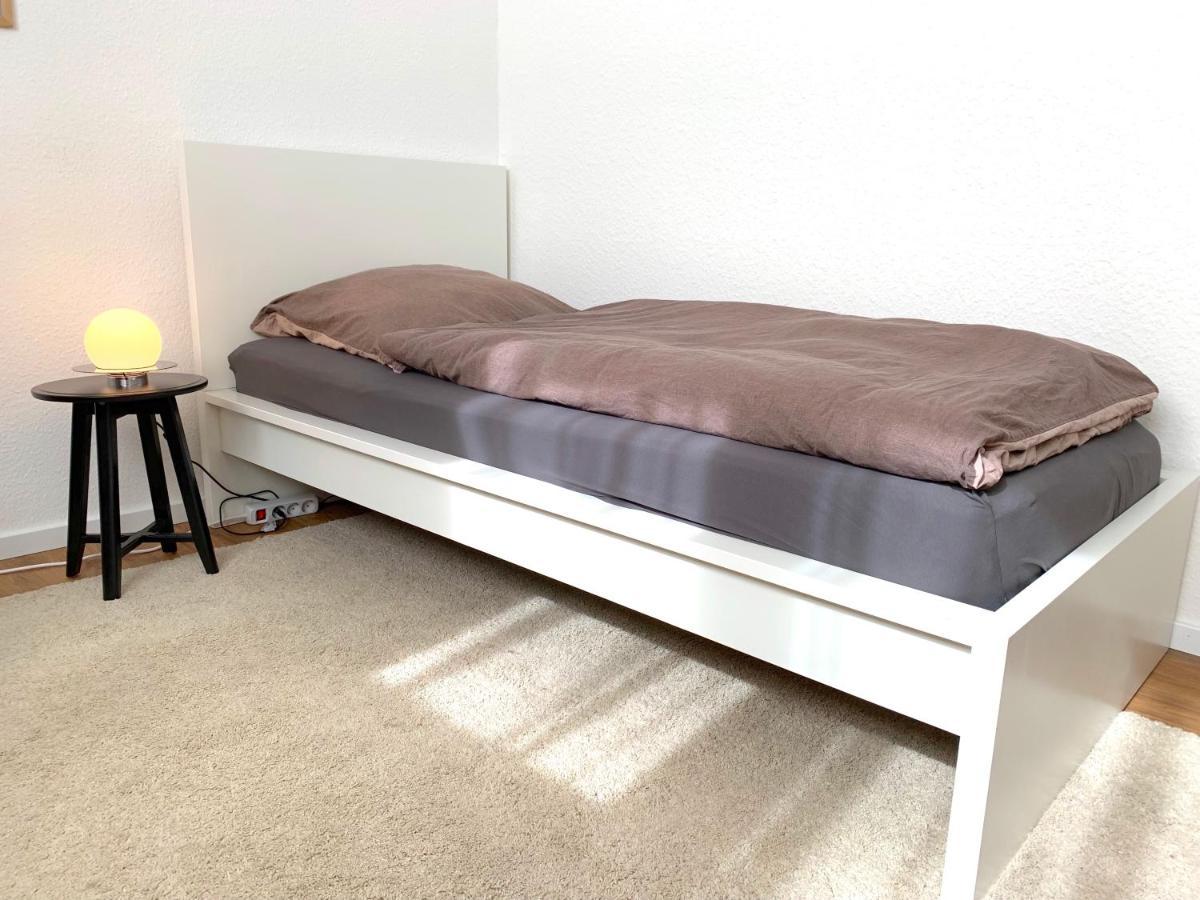 Alles Komplett - 2 Schlafzimmer, Grosse Kueche, Bad * Cologne