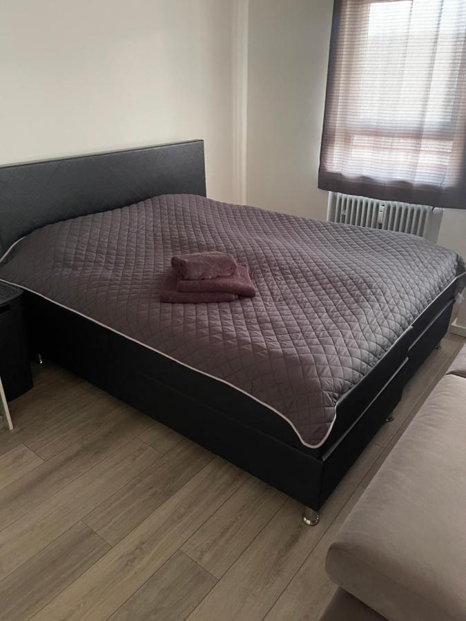 In Niehl Am Rhein Apartamento Colónia