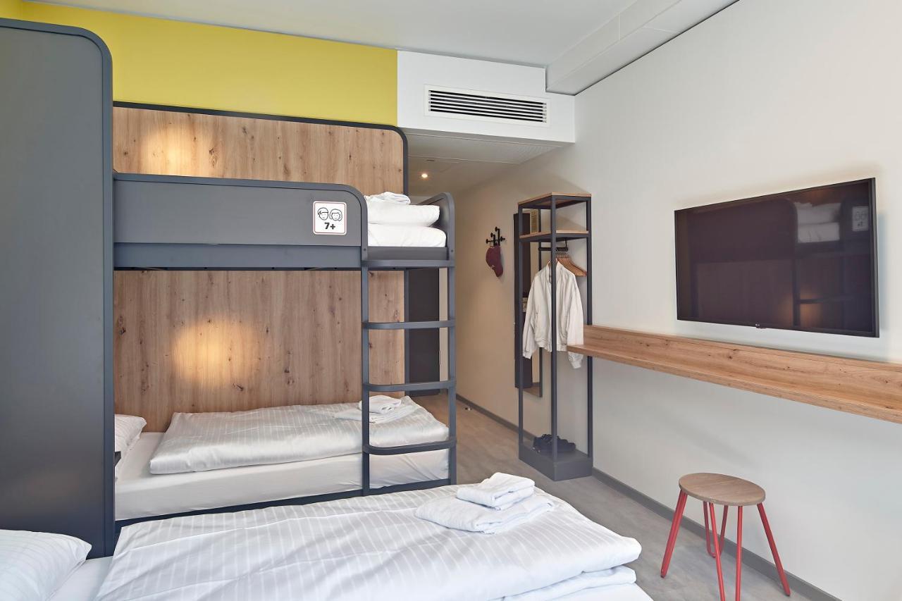 Meininger West Hotel *