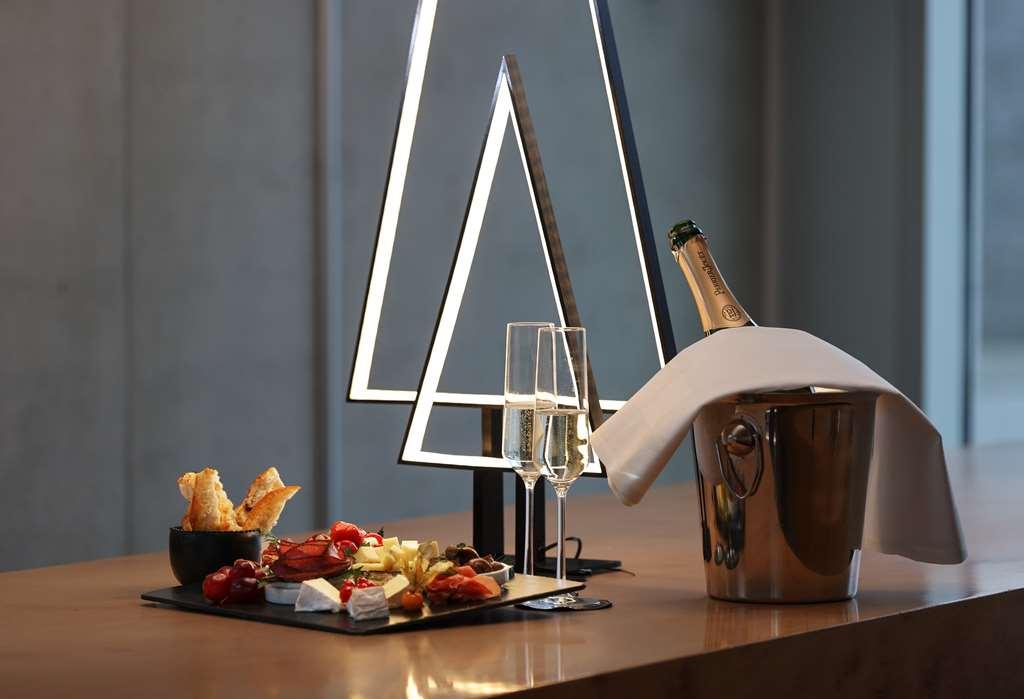 Art Cologne, By Park Plaza