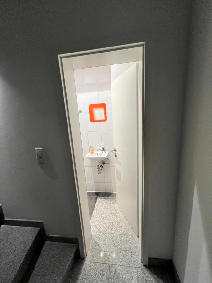 Budget Just For Sleeping - Digital Access Hotel *