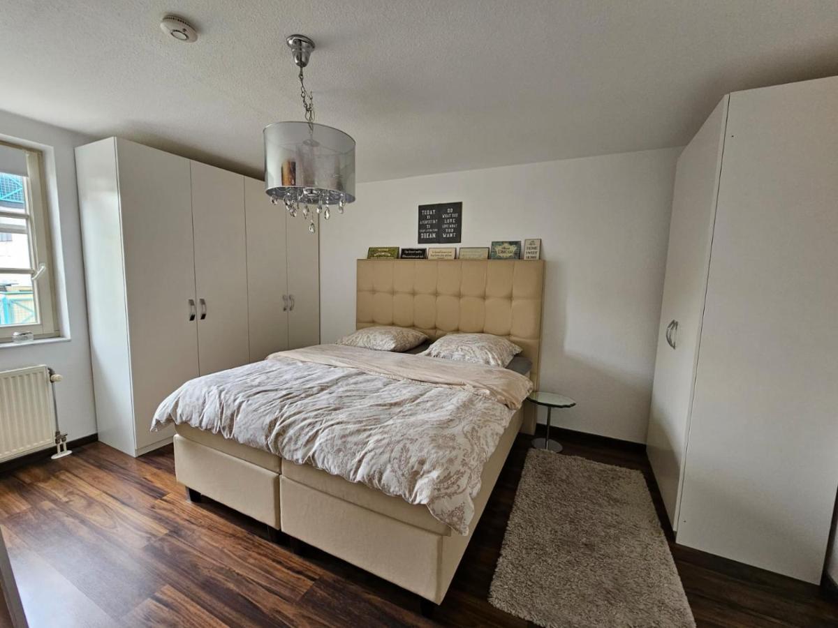 Uebernachten Sie Im Wunderschoenen Weiden Apartment Cologne