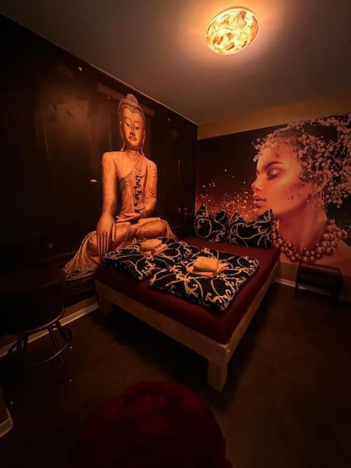 Luxurious With Sauna * Cologne