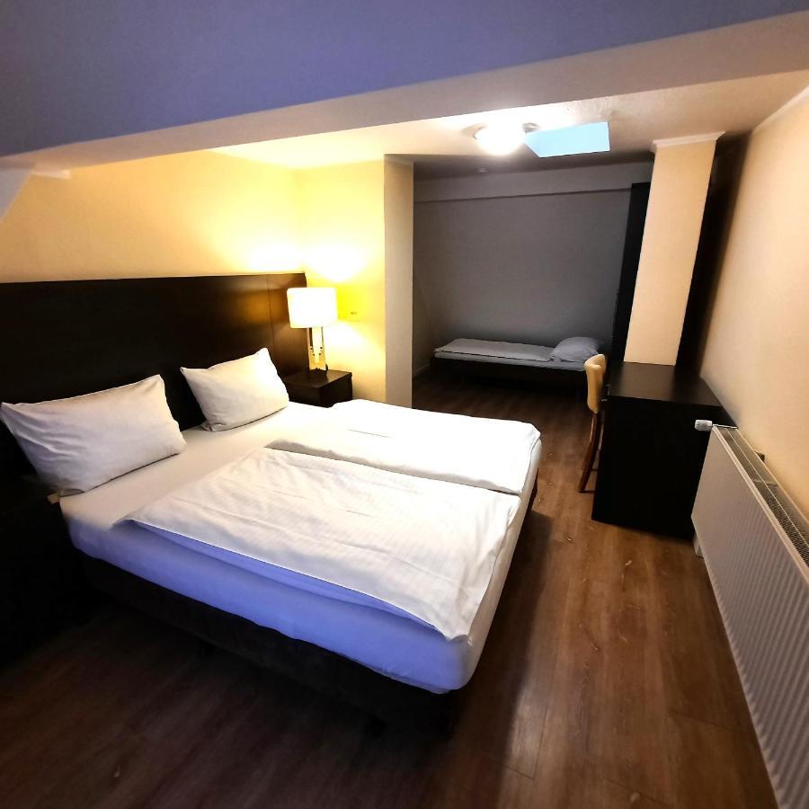 Ariana Hotel 2*