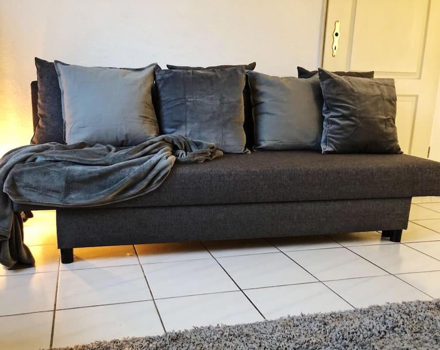 Apartment Charmante Gartenwohnung Mit Privatem Grossen Garten *