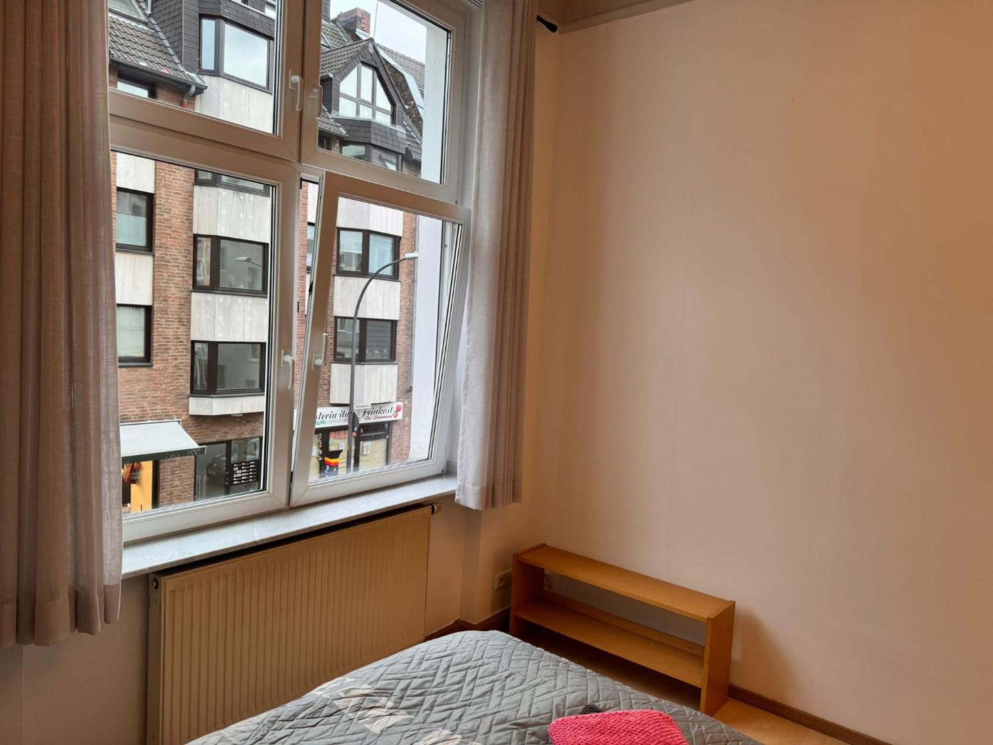 3-room In Centre Apartment