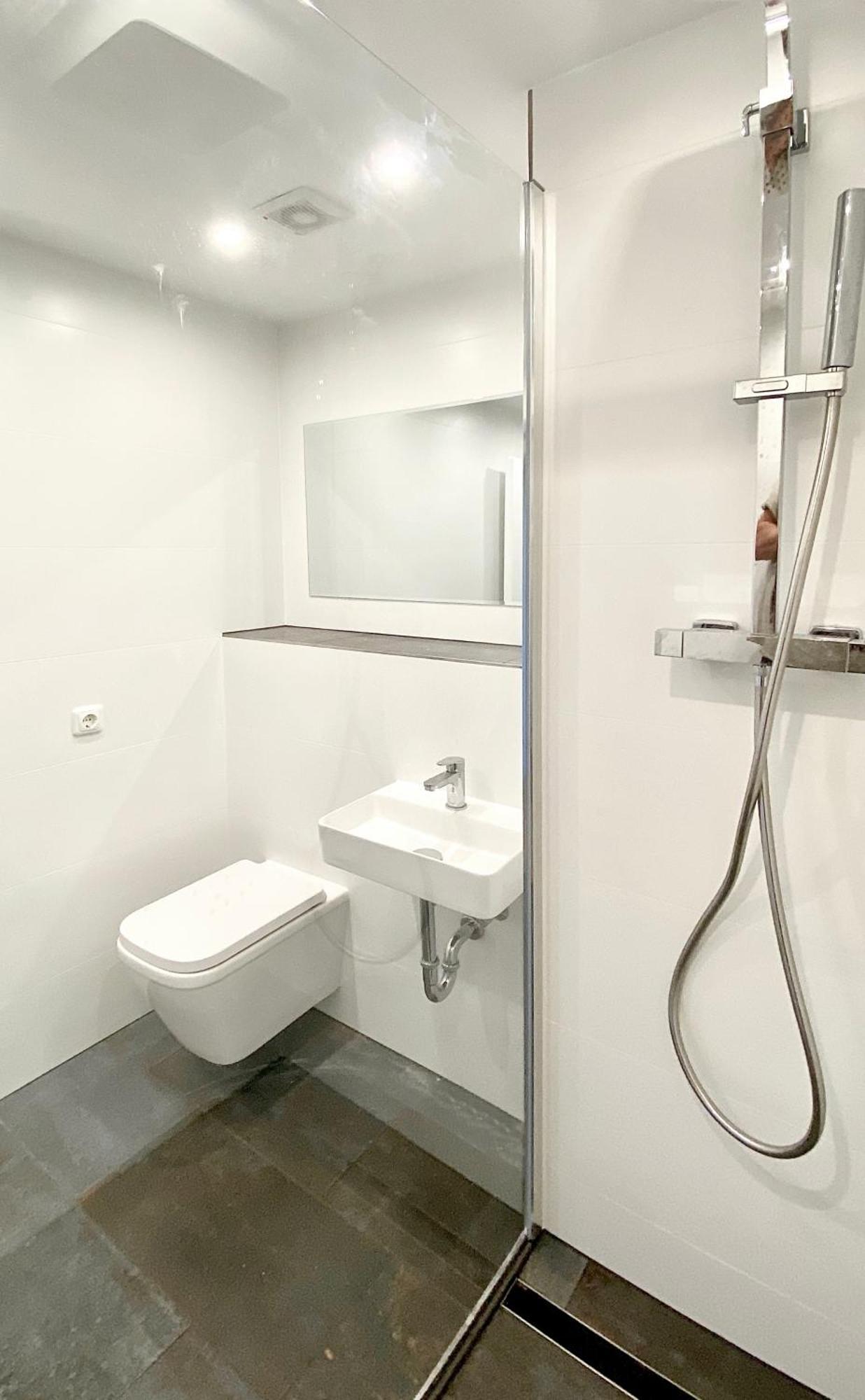 Domspitzen-blick, Cooles 2 Mit Indoor-swimmingpool Auf Dem Dach, Kueche Und Smart-tv *