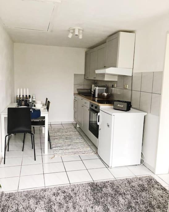 Charmante Gartenwohnung Mit Privatem Grossen Garten Apartment Cologne