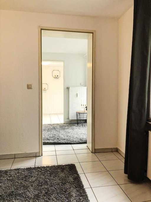 Apartment Charmante Gartenwohnung Mit Privatem Grossen Garten *