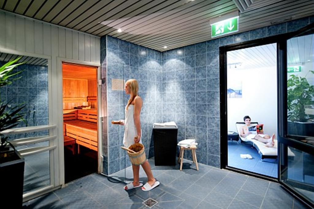Mercure West 4*