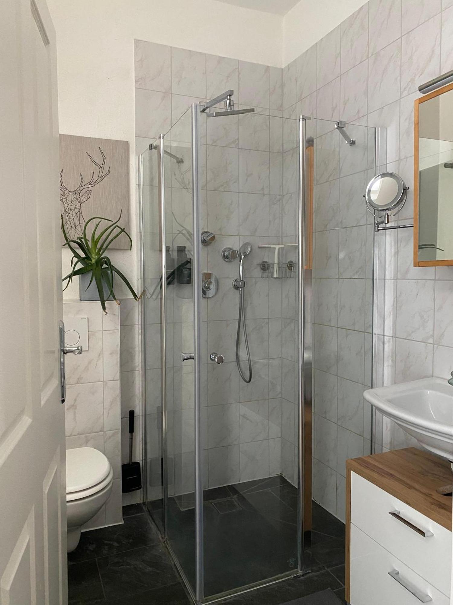 Gemuetliches Messe Und Ferienapartment 60m2 Naehe Koelnmesse & Lanxess Arena Apartamento
