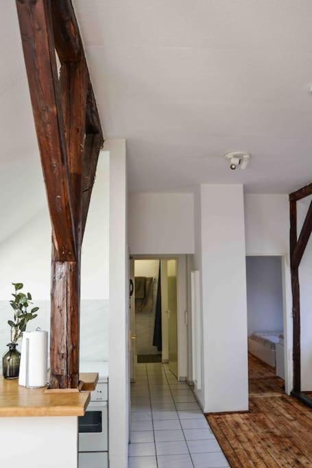 Schoene Dachgeschosswohnung Nahe Apartment *