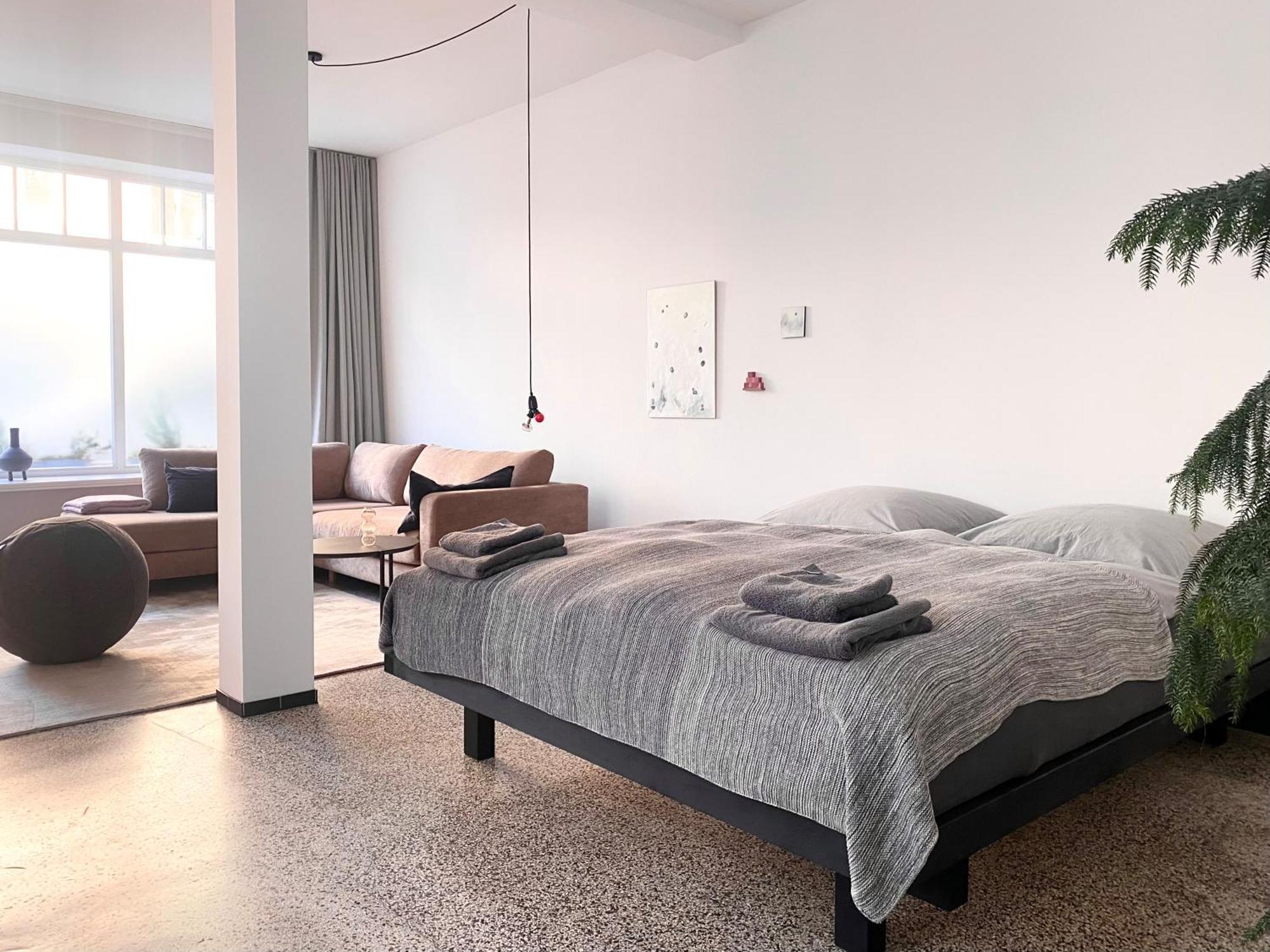 Zehuus - Historical Charm 70qm Apartment Cologne