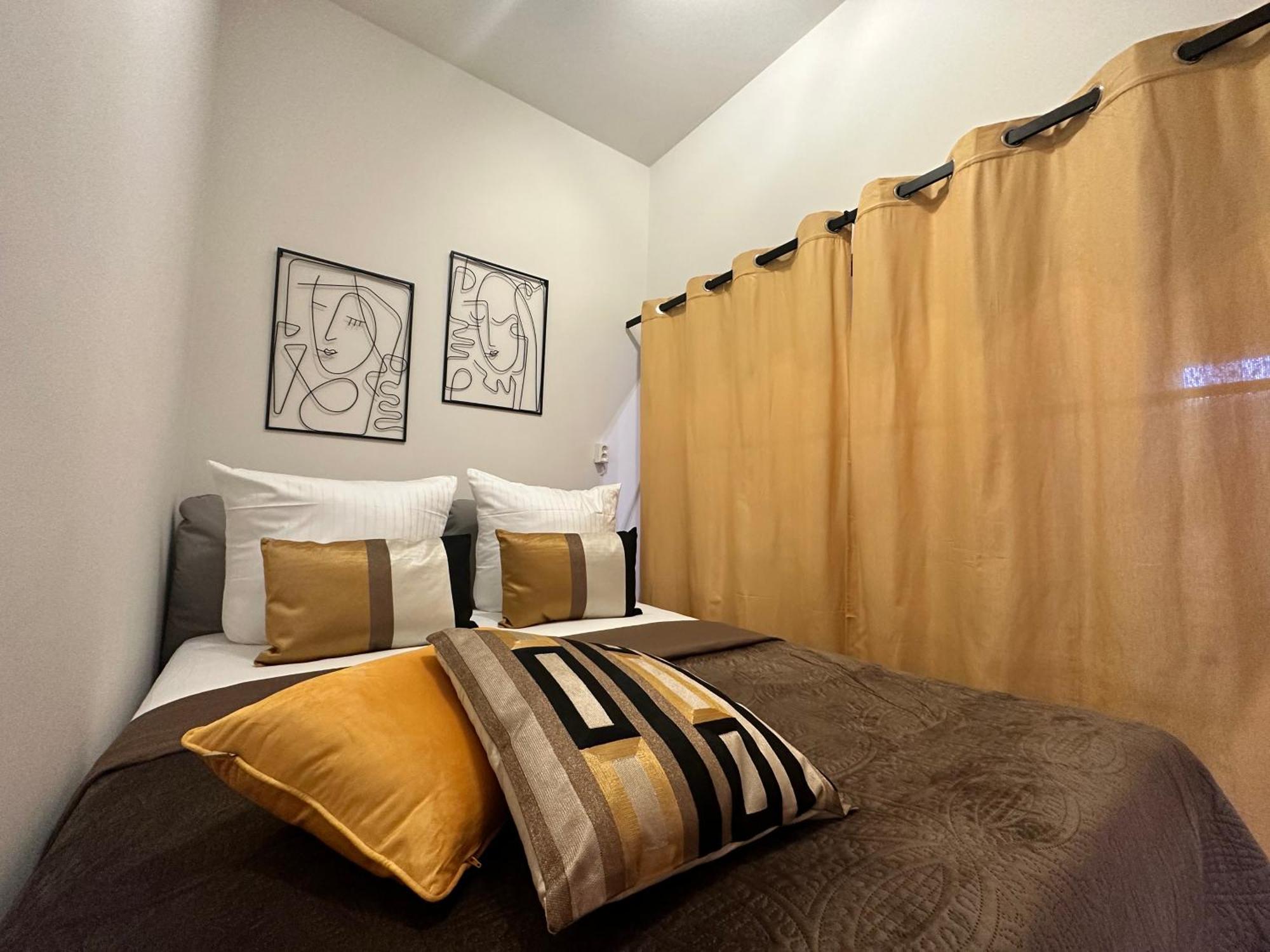 Apartment S331 - Luxurious Two Bedroom Duplex In Cologne
