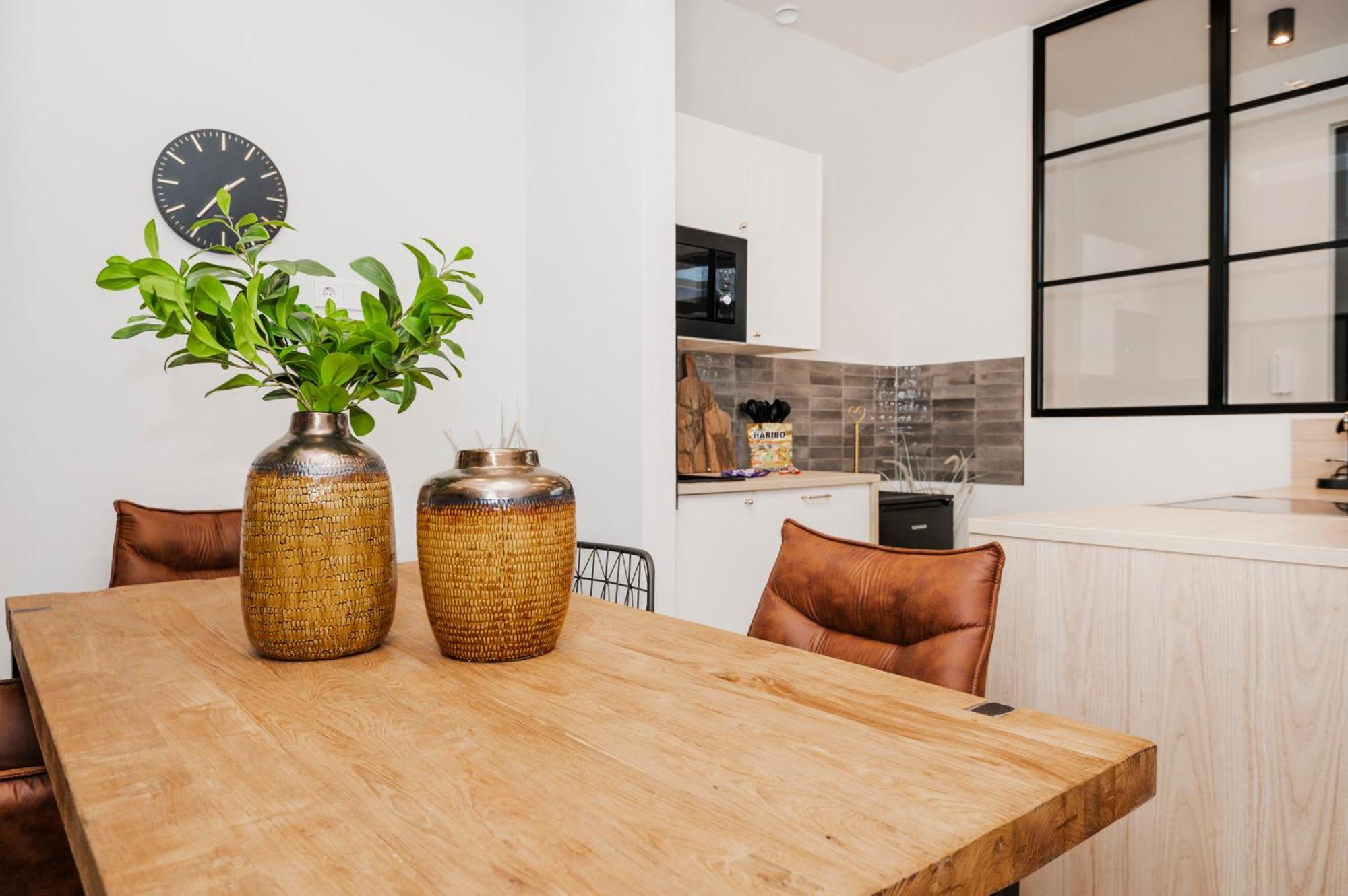 Apartment S331 - Luxurious Two Bedroom Duplex In *