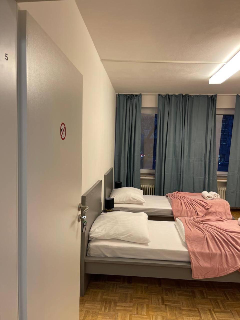Shared At Heumarkt, City Center Apartment *