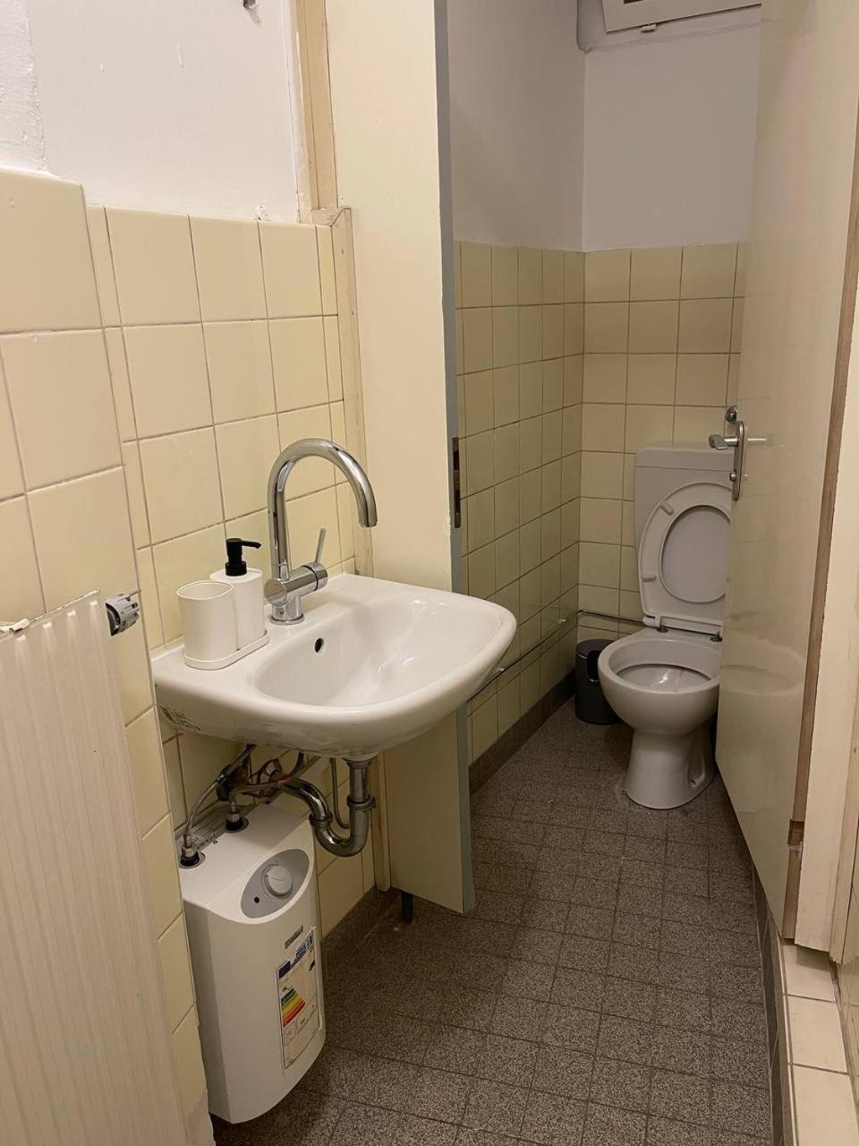 Apartment Shared At Heumarkt, City Center *
