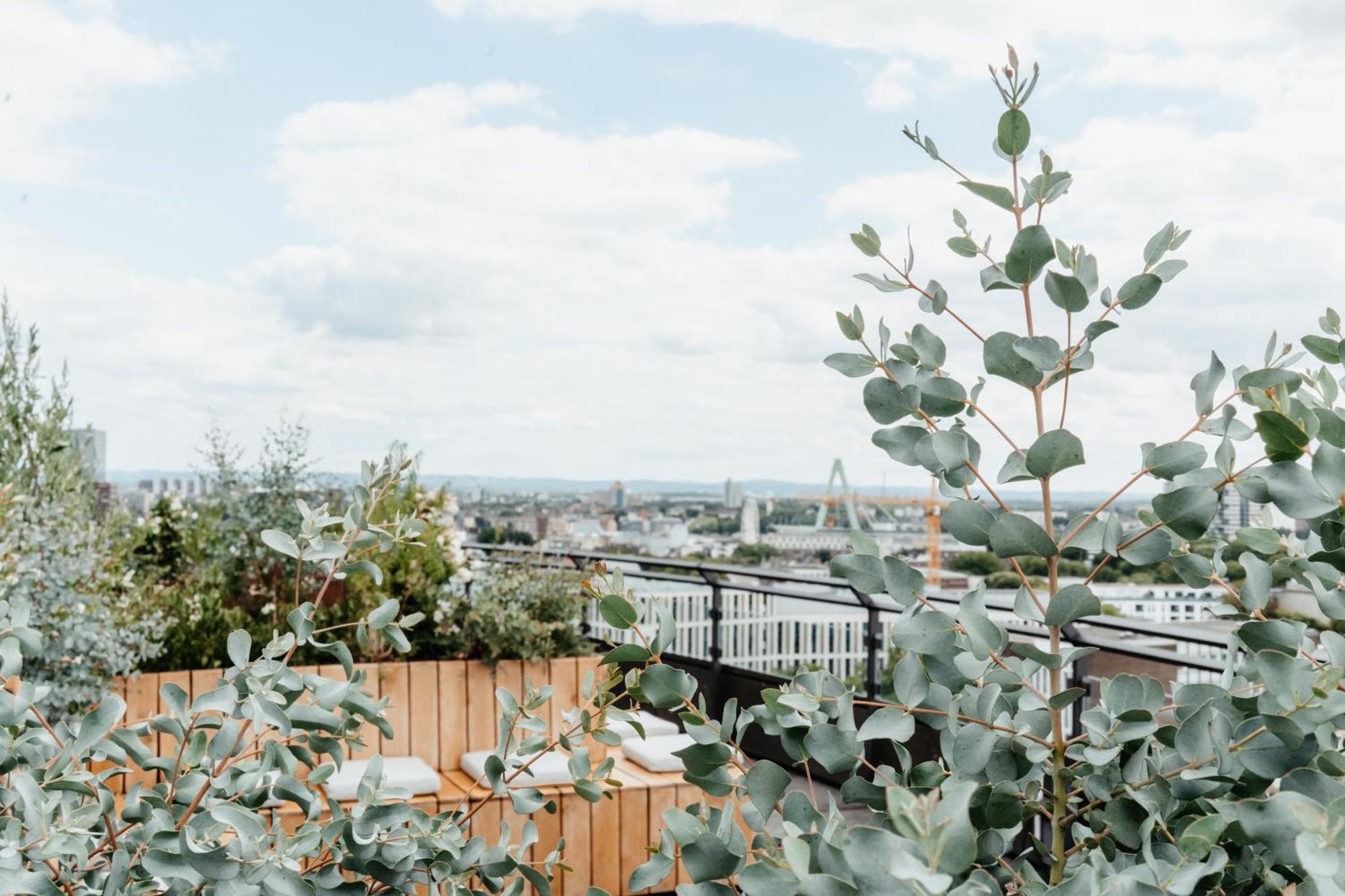 Hotel Wasserturm Cologne, Curio Collection By Hilton Cologne