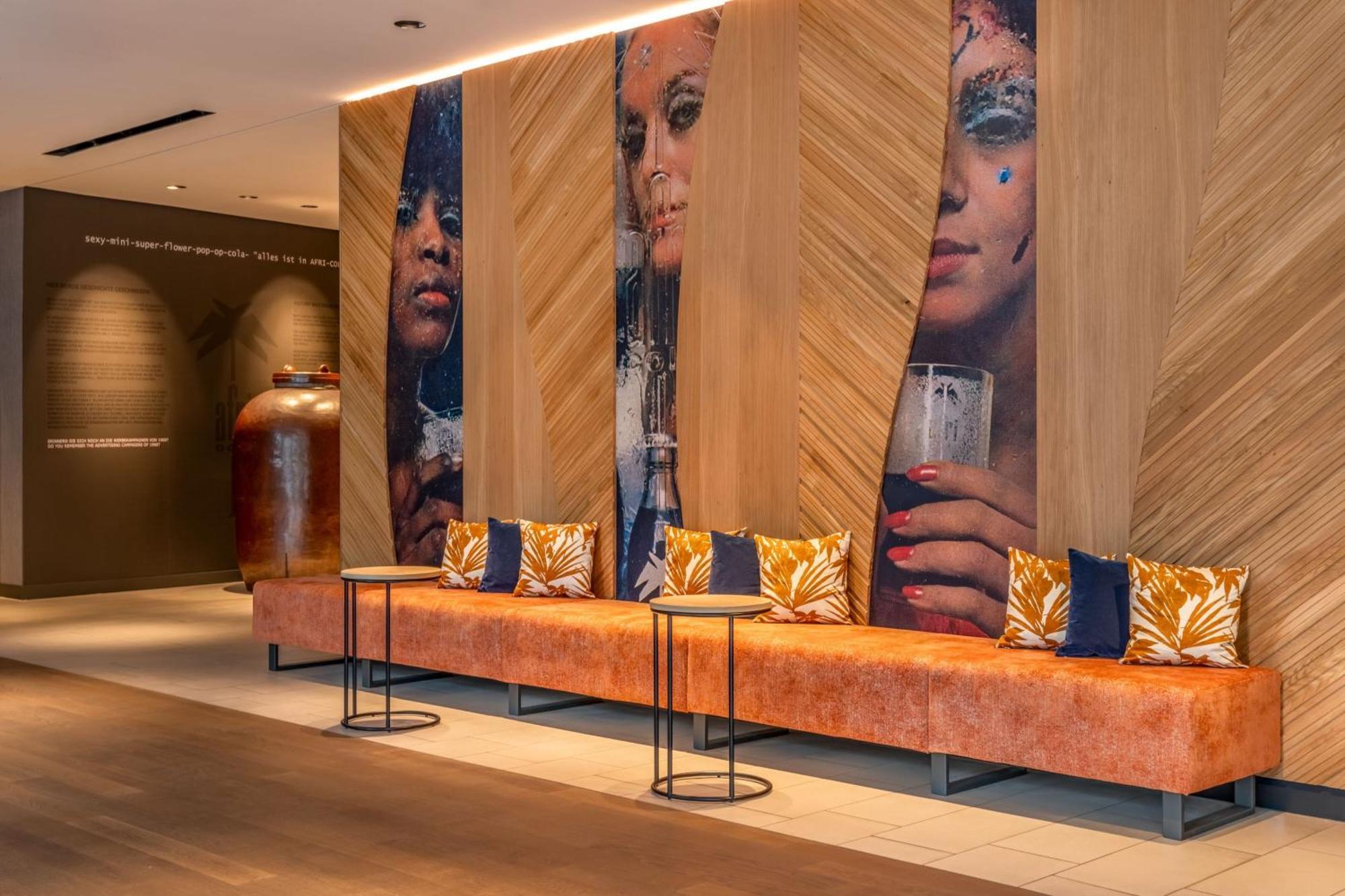 Courtyard By Marriott Hotel