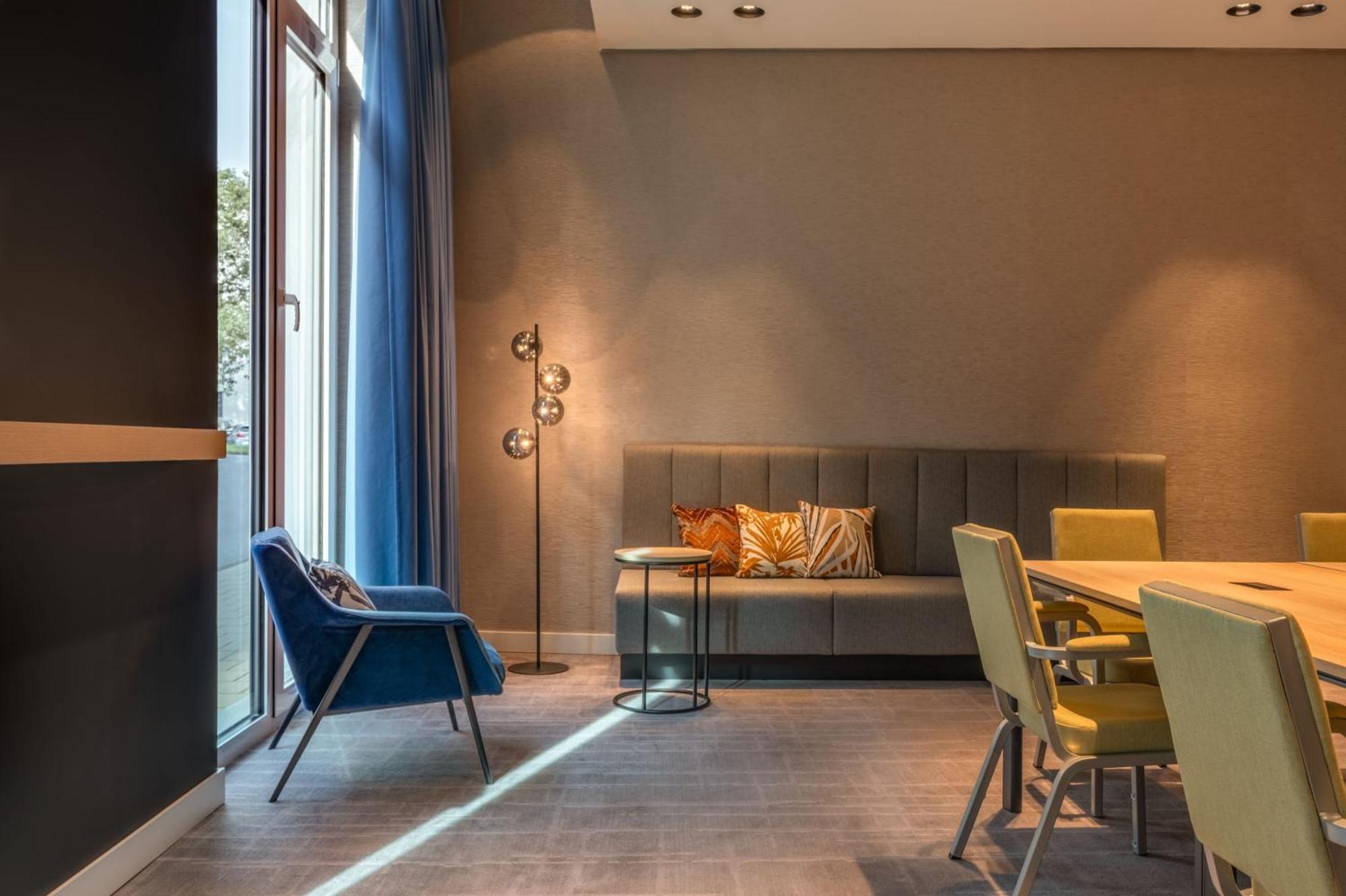 Courtyard By Marriott 4*