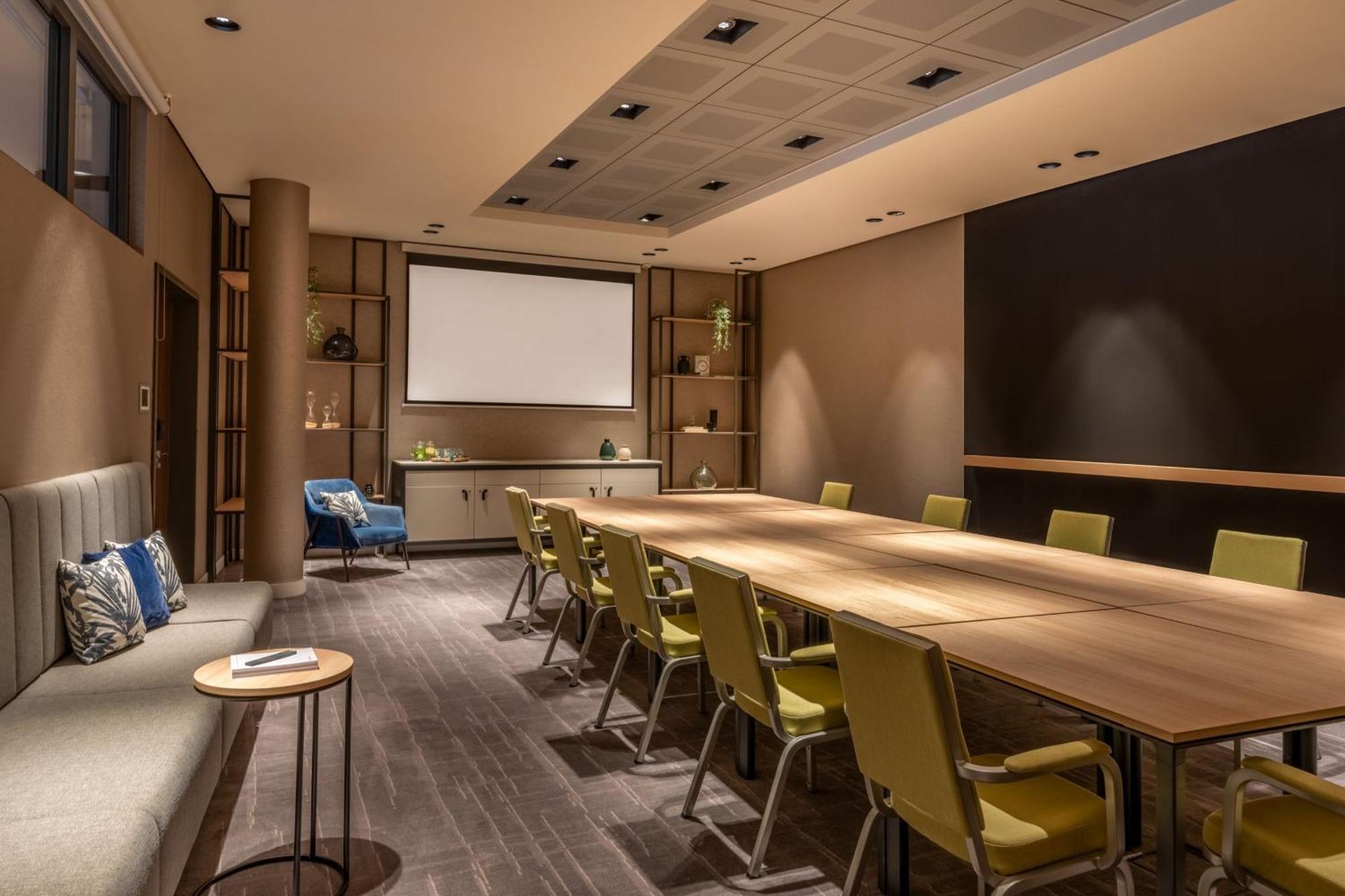 Courtyard By Marriott Hotel Cologne