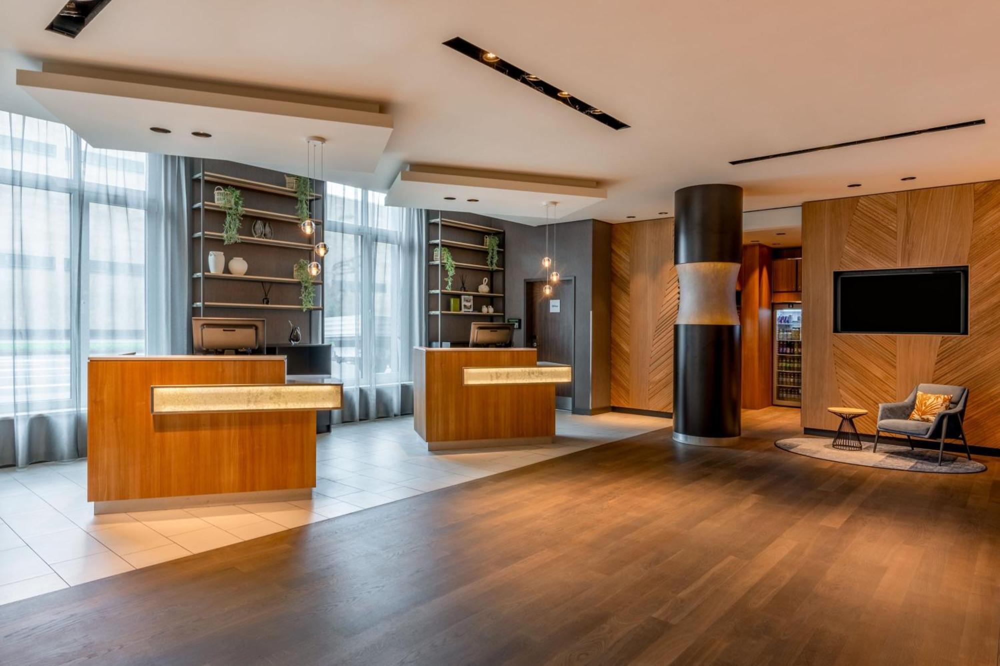 Courtyard By Marriott