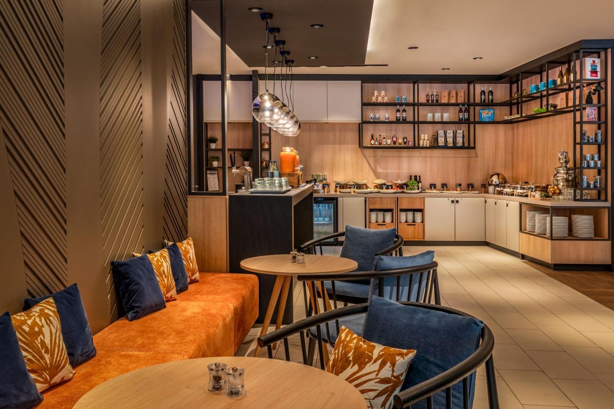 Courtyard By Marriott Hotel Cologne