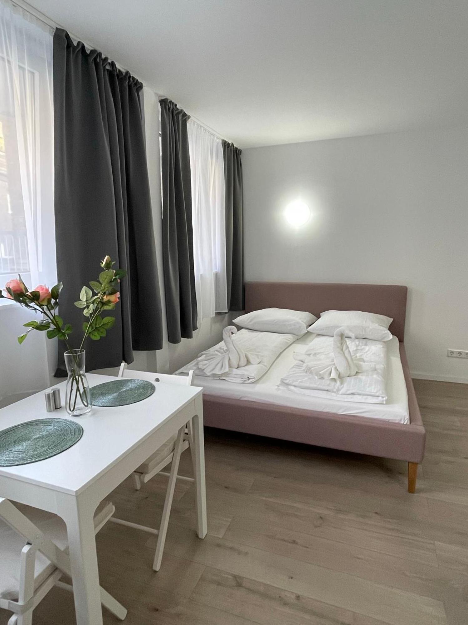 Schone Moderne Am Ring Nr.1