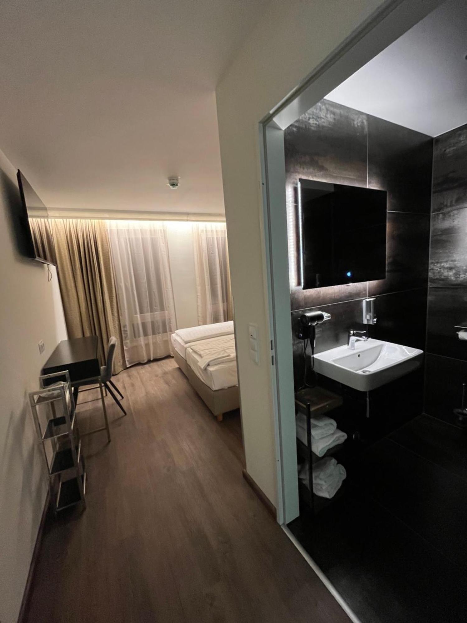 Adrett Am Dom - Digital Access 3* Cologne