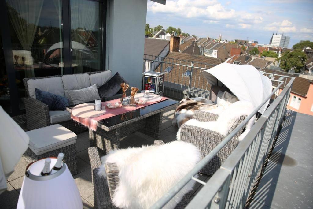 Royaldeluxe Penthouse By Kevany Cologne