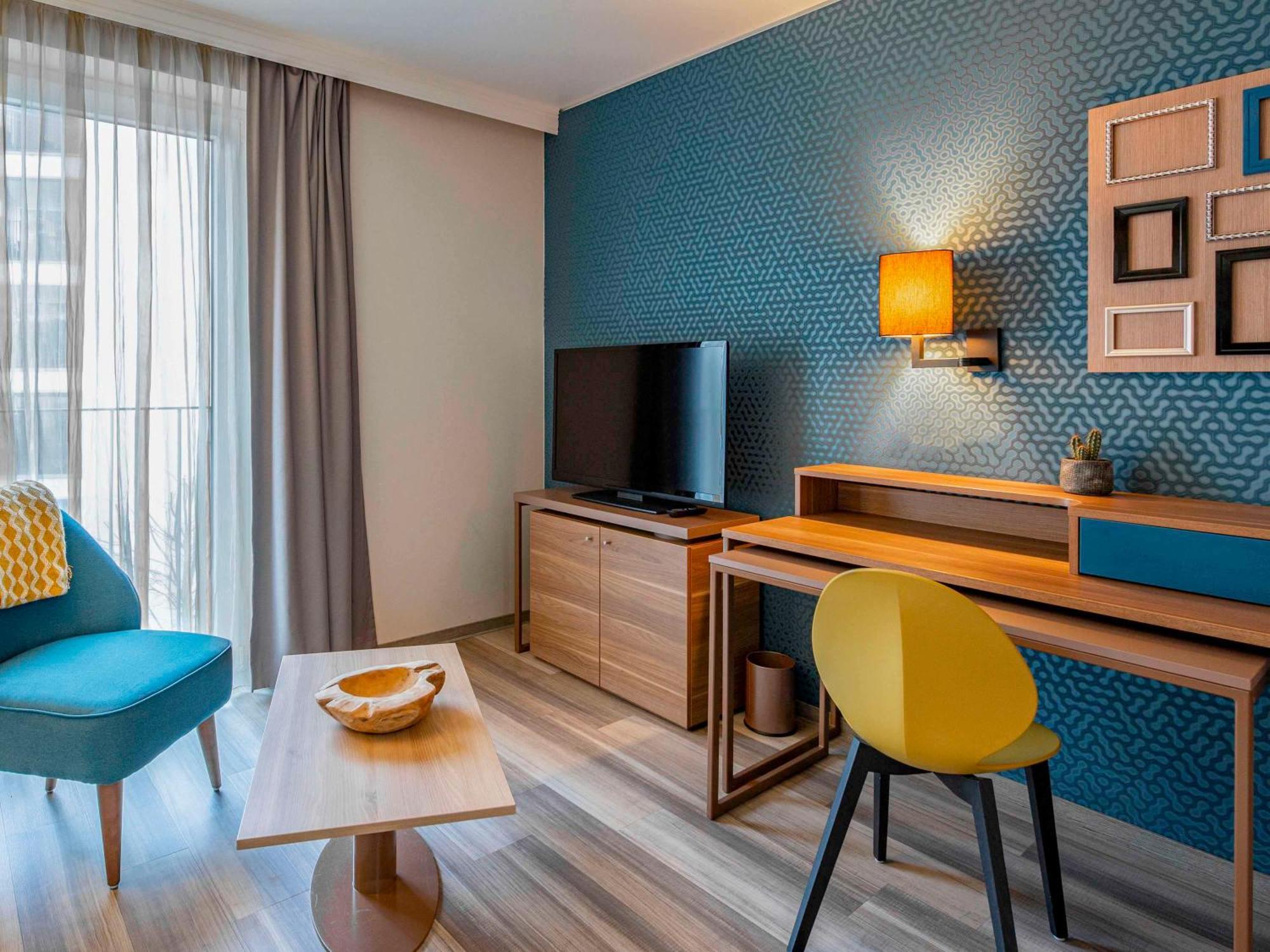 Adagio Aparthotel 4*