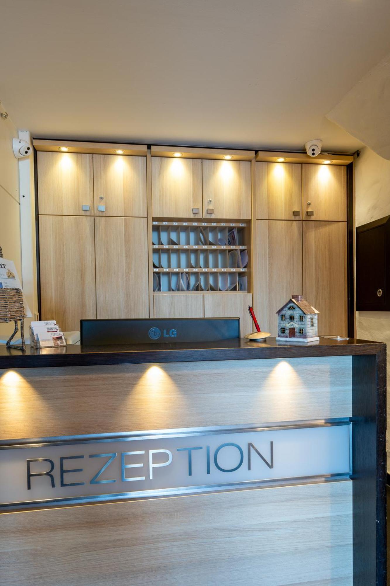 Hotel Triton 3*