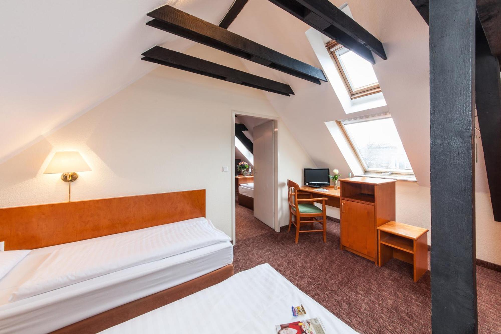 Hotel Ahl Meerkatzen Keulen