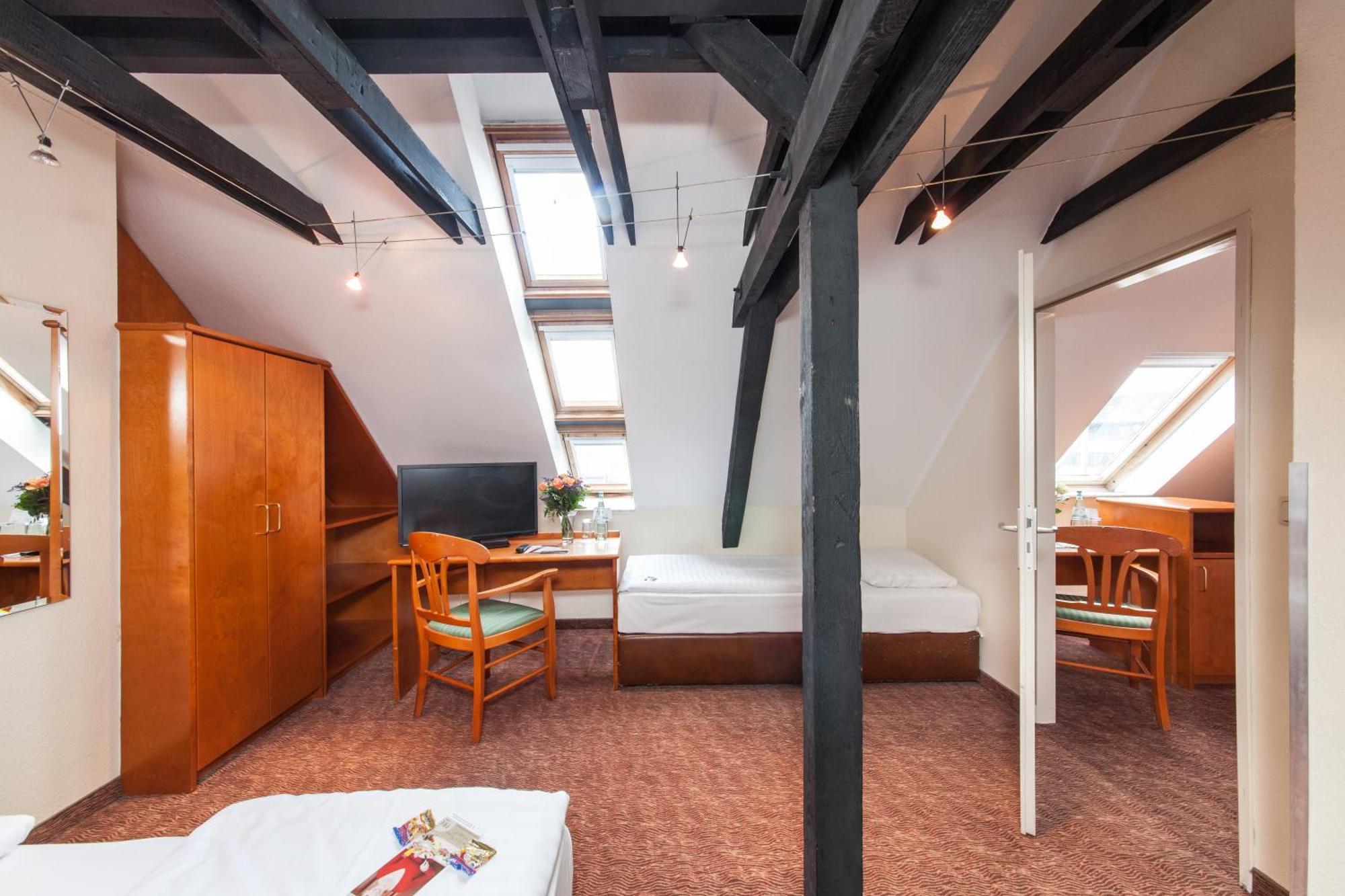 Hotel Ahl Meerkatzen Keulen