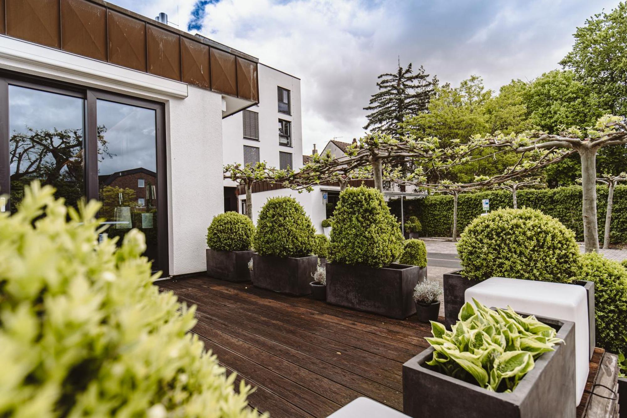 Hotel &repeat Koeln Airport