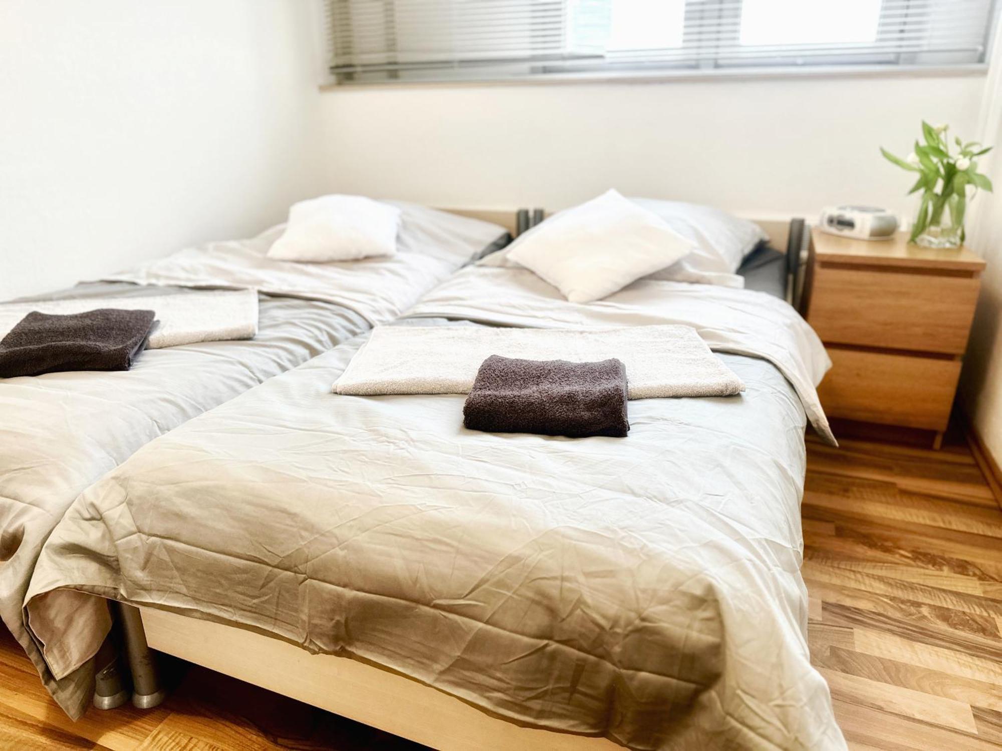 Domspitzen-blick, Cooles 2 Mit Indoor-swimmingpool Auf Dem Dach, Kueche Und Smart-tv Keulen