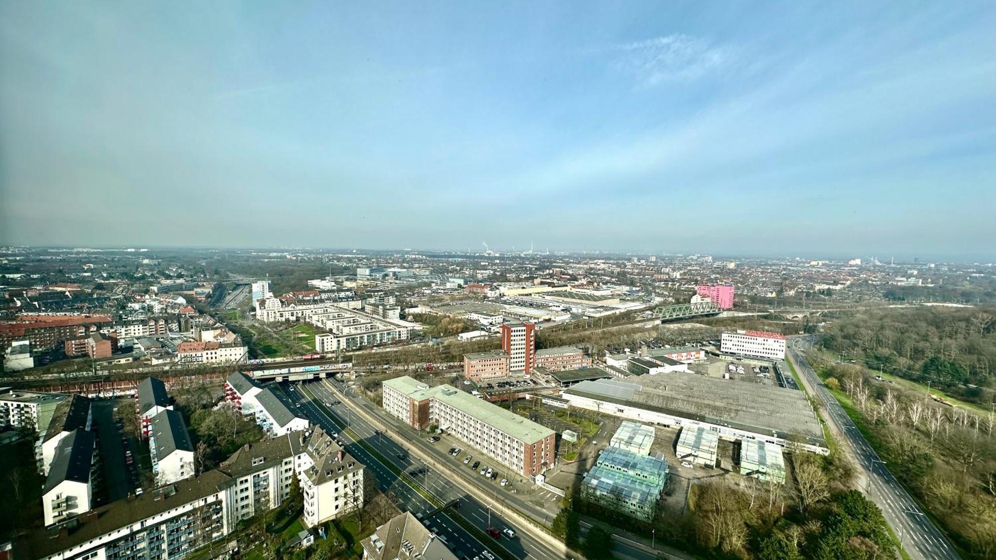 Domspitzen-blick, Cooles 2 Mit Indoor-swimmingpool Auf Dem Dach, Kueche Und Smart-tv * Keulen