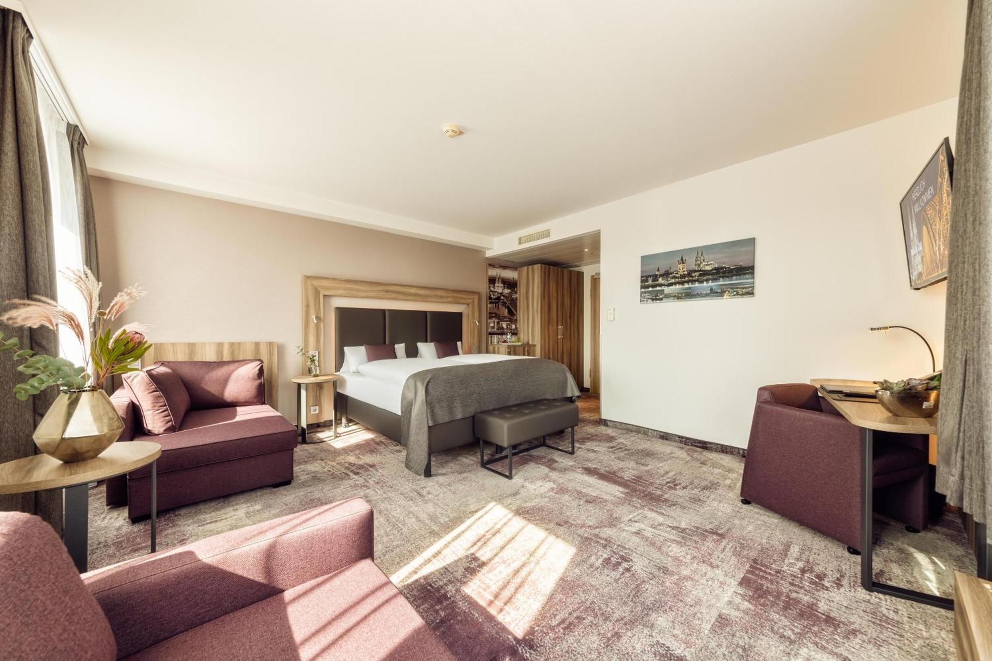 Hotel Cityclass Am Dom 4*