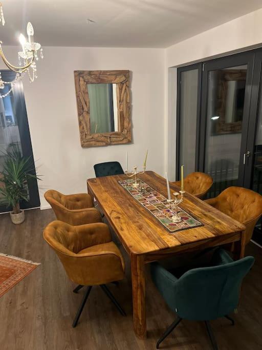 Luxurioese Mit Sauna Und Whirlpool Apartment Köln