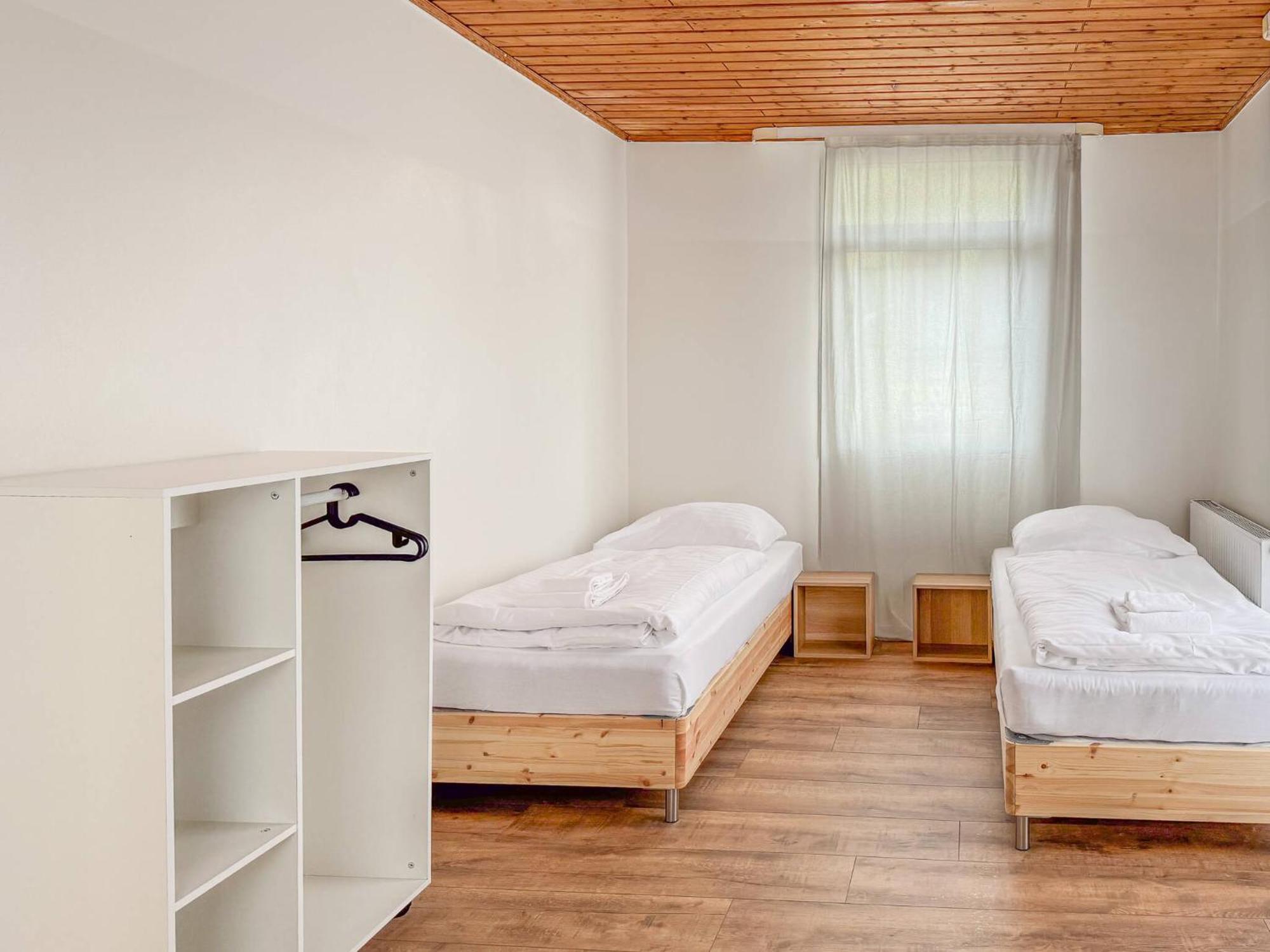 6 Detached House - Messe Fair 10min *