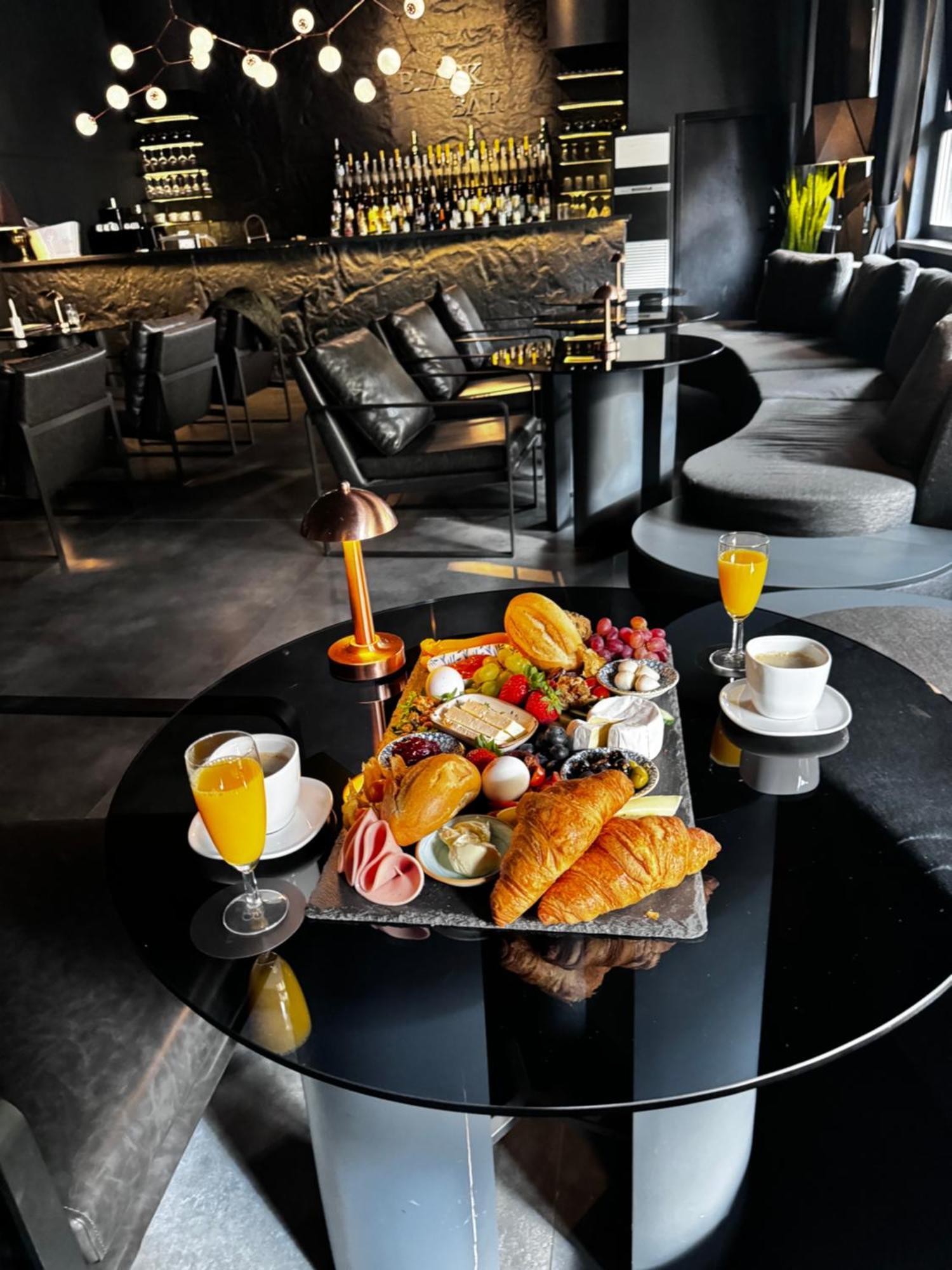 Black Koeln Hotel 4*