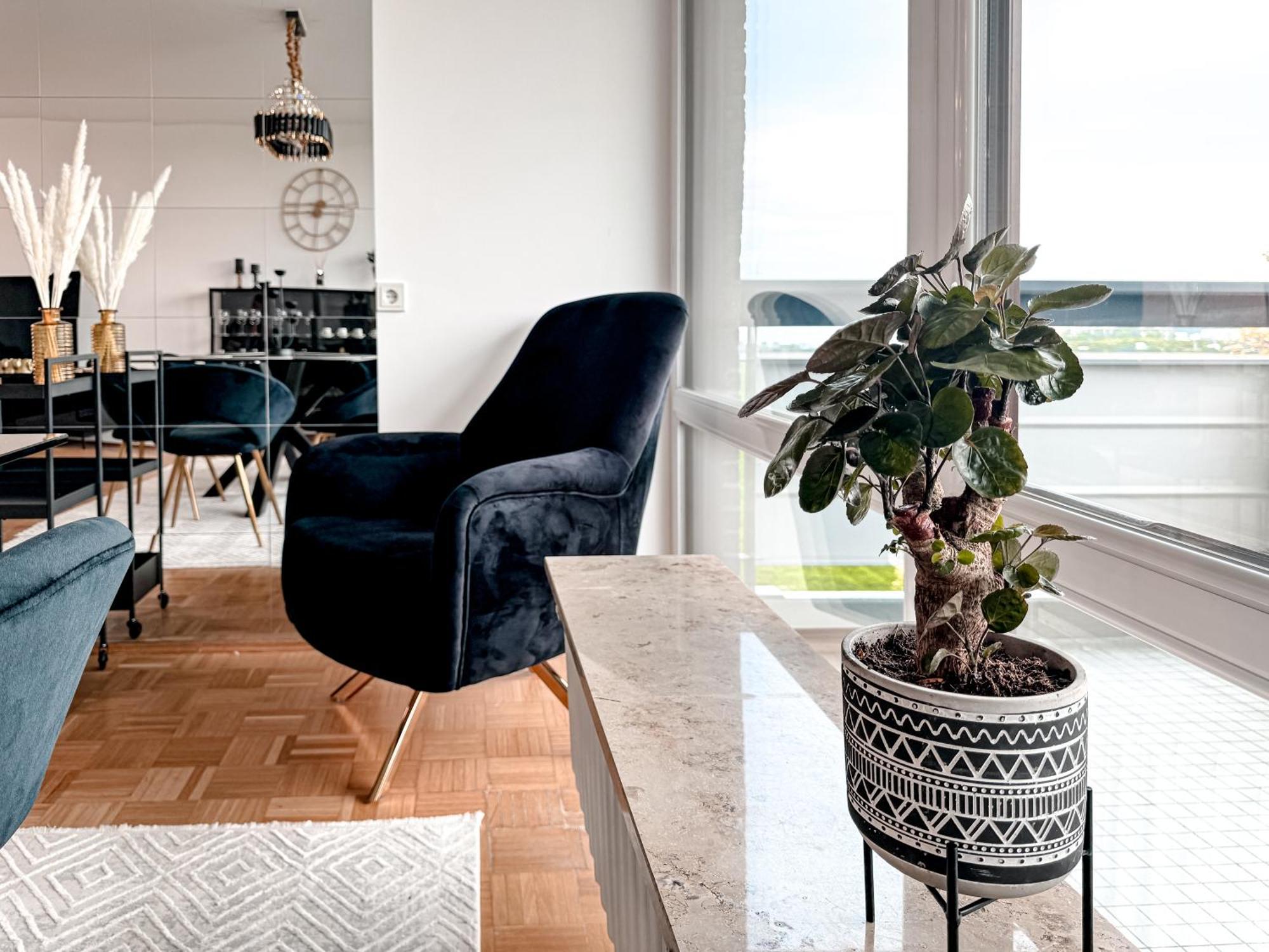 Moderne 110 M2 Grosse Gold Night *