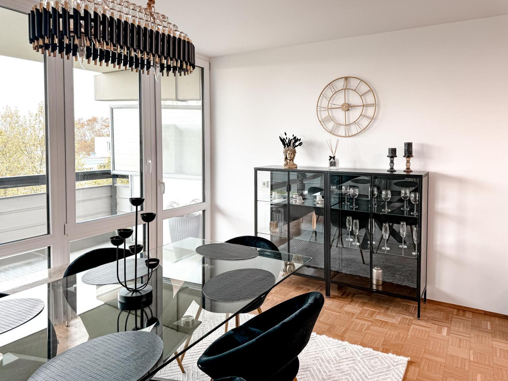 Moderne 110 M2 Grosse Gold Night *
