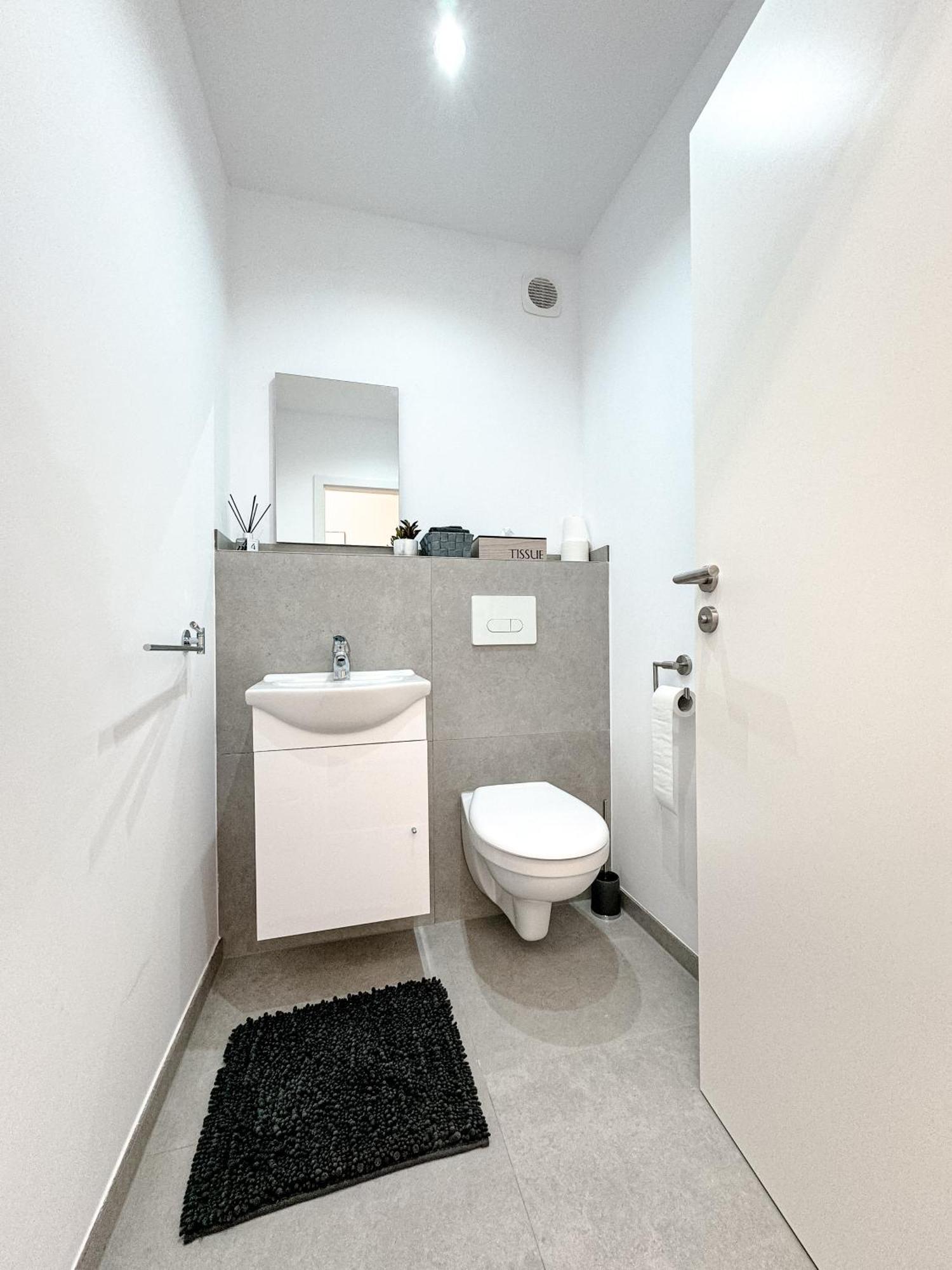 Moderne 110 M2 Grosse Gold Night *