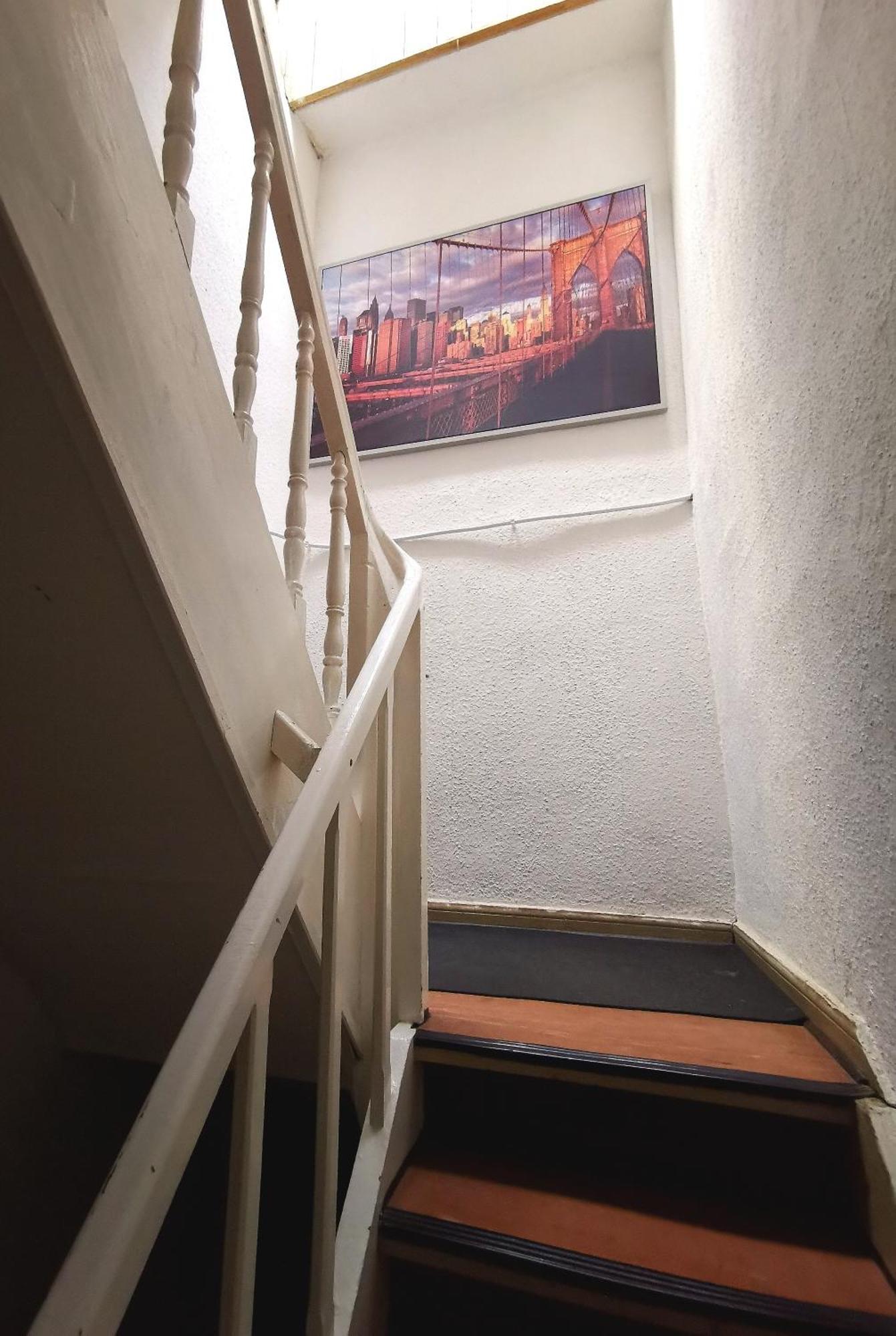 Privat In Zwei-zimmer-wohnung Als 2er Wg * Köln