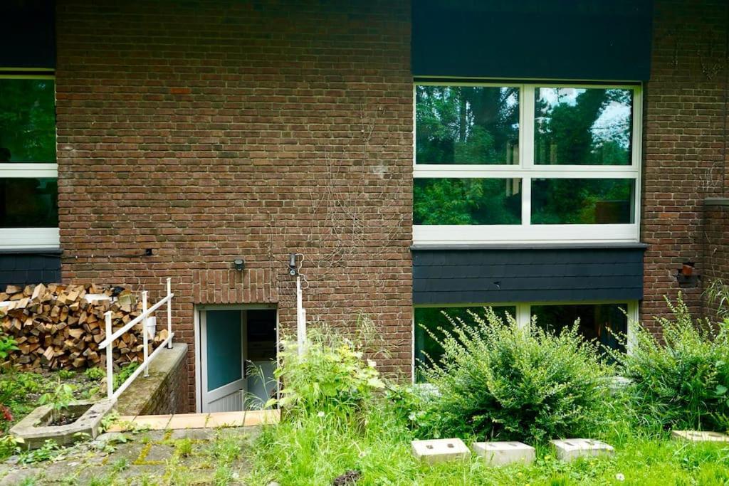 Apartment Helle Kellerwohnung Im Gruenen Mit Sauna Cologne