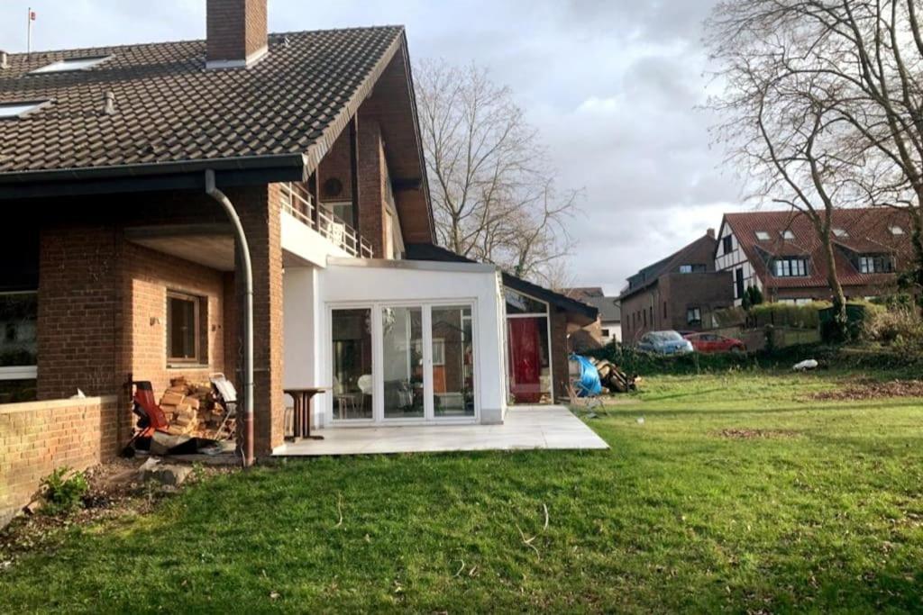Helle Kellerwohnung Im Gruenen Mit Sauna Apartment