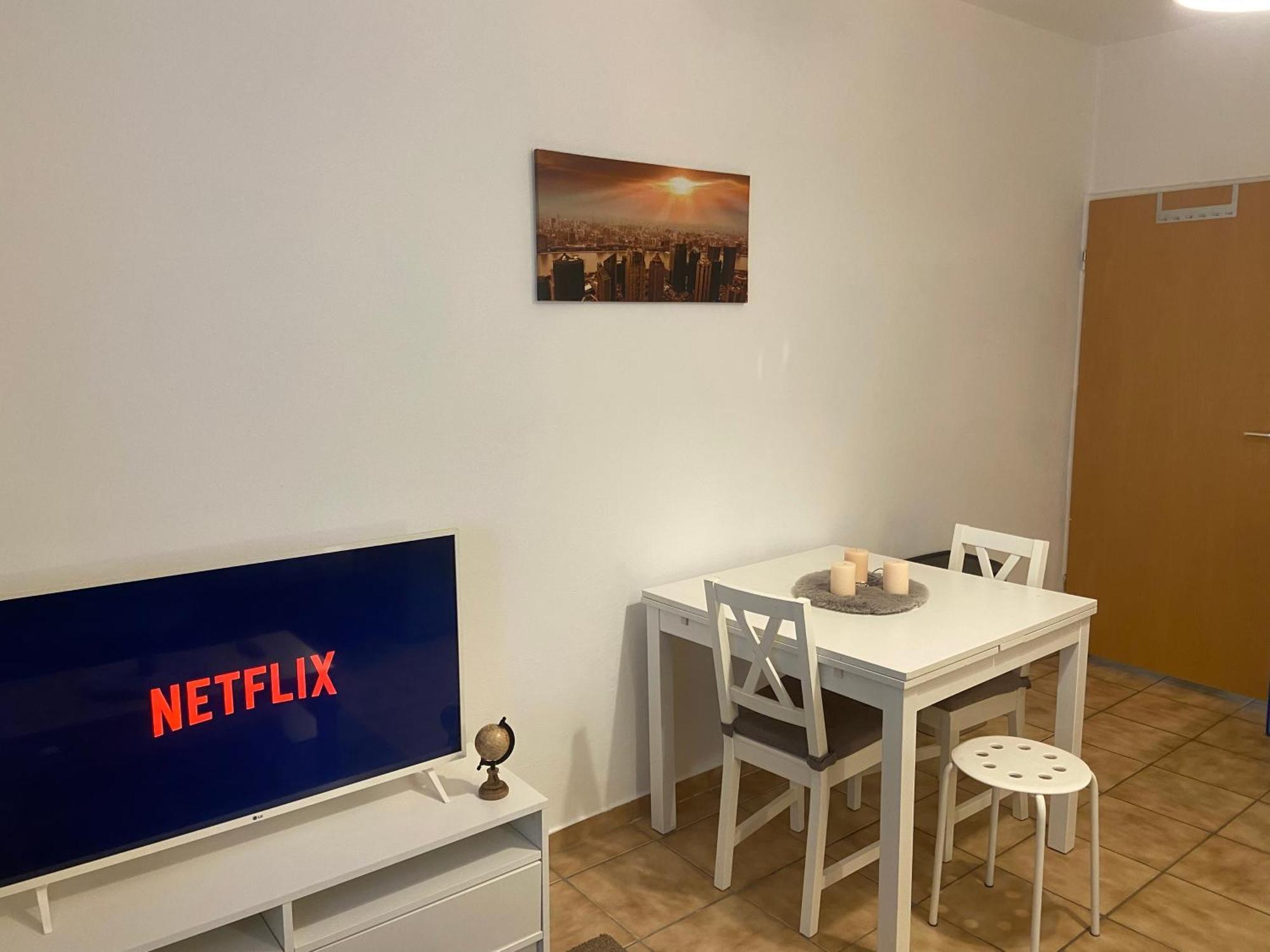 Premium One-bedroom Apartment Cologne